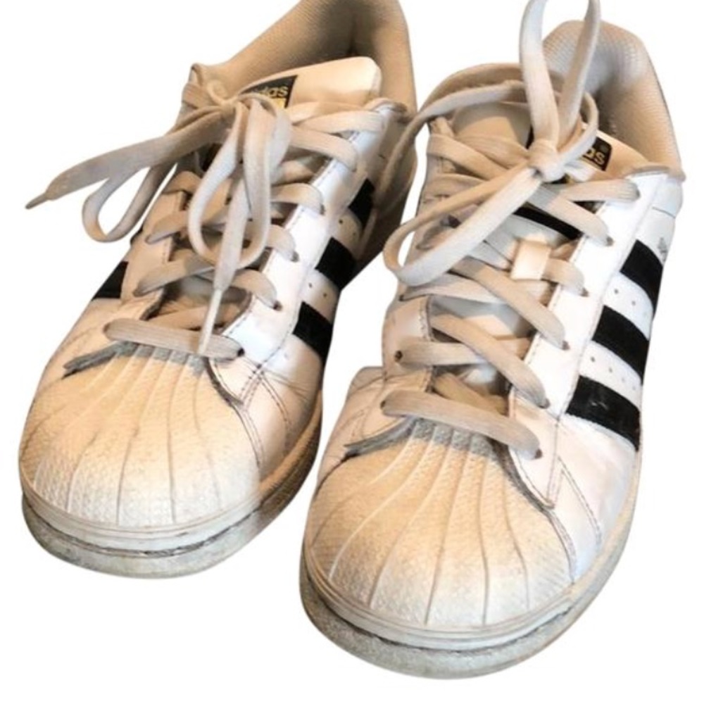 Adidas superstars